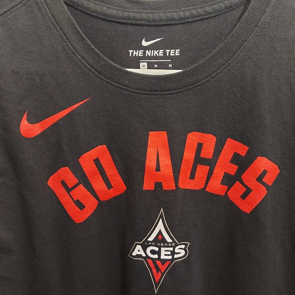 Las Vegas Aces T Shirt Nike Mens Medium WNBA Team Dri Fit Athletic Go Aces Red